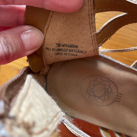 Gladiator wedges size 7 tan/cognac - Picture 7 of 7